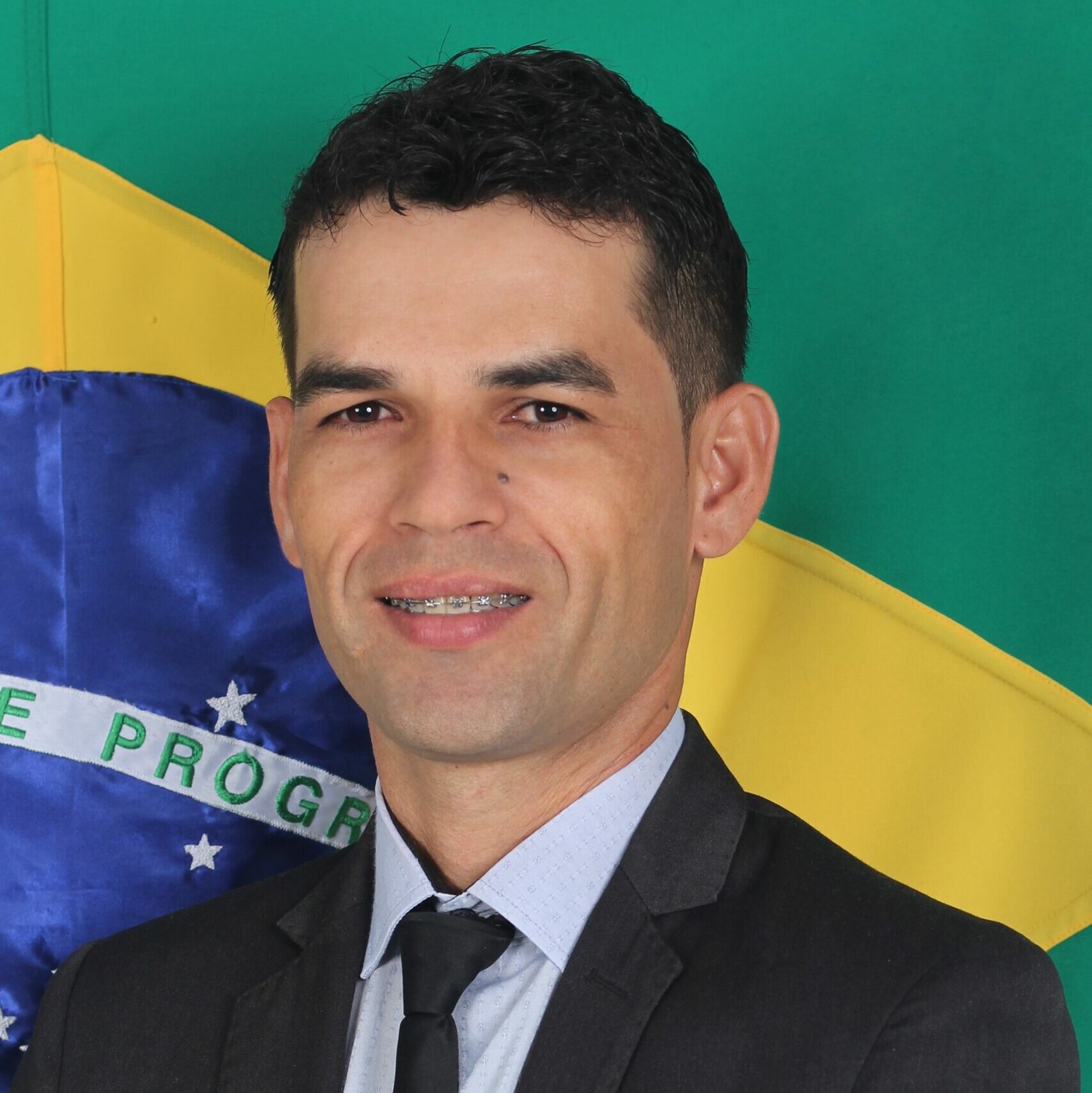 Ademilson Carlos das Neves